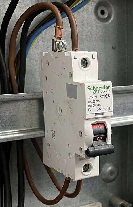 Electrical component photo